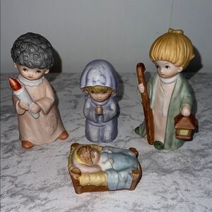 Homco Holiday Decor Figurines - Multicolor